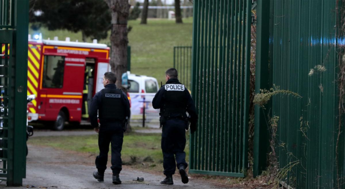 Atak nożownika w parku pod Paryżem, są zabici i ranni