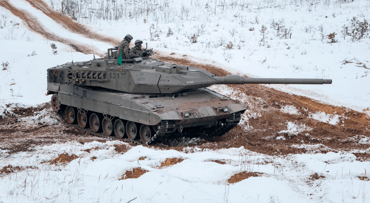 Pierwsza transza dostaw broni ciężkiej trafi na Ukrainę. Kułeba: otrzymamy do 140 czołgów