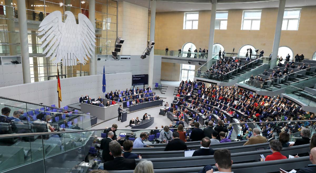 Bundestag przeciw przekazaniu transporterów Ukrainie. Gen. Komornicki: co z jednością NATO, jeśli tu jej brak?