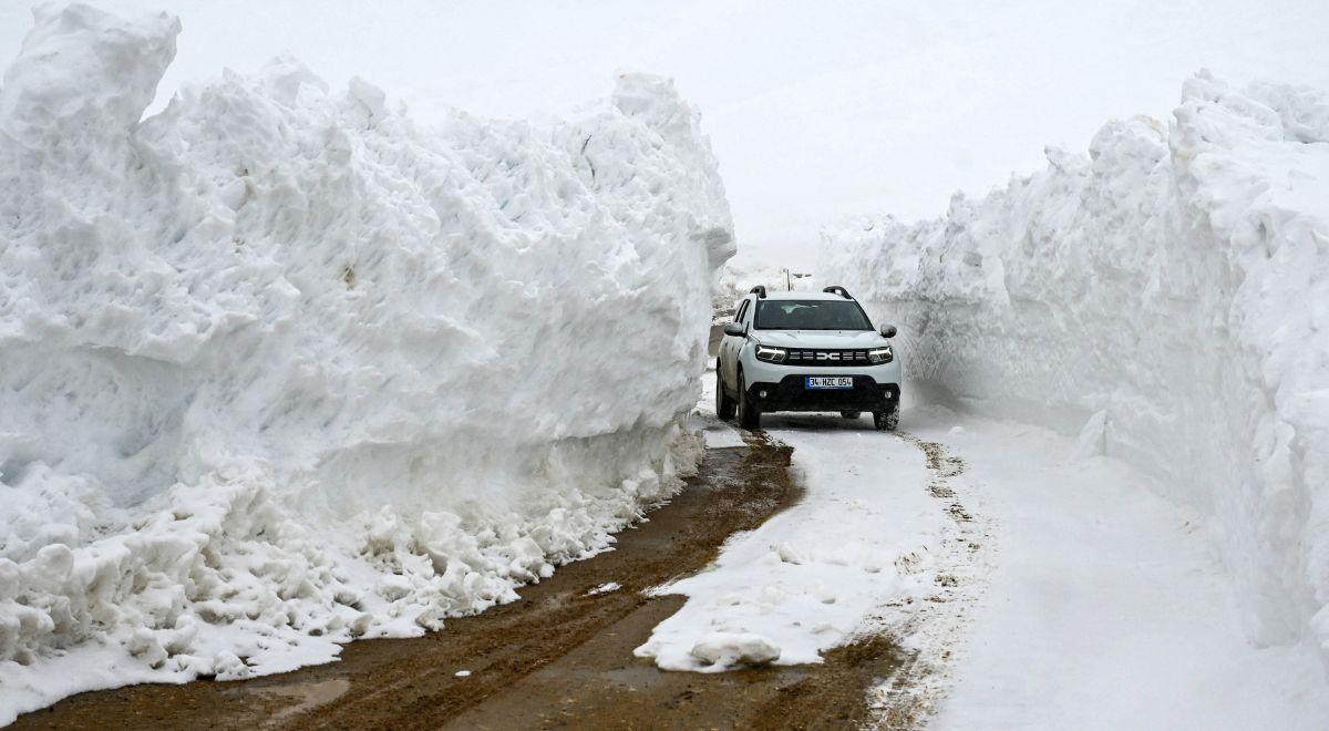 Turcja. Potężne śnieżyce paraliżują kraj. Całe miasta odcięte od świata