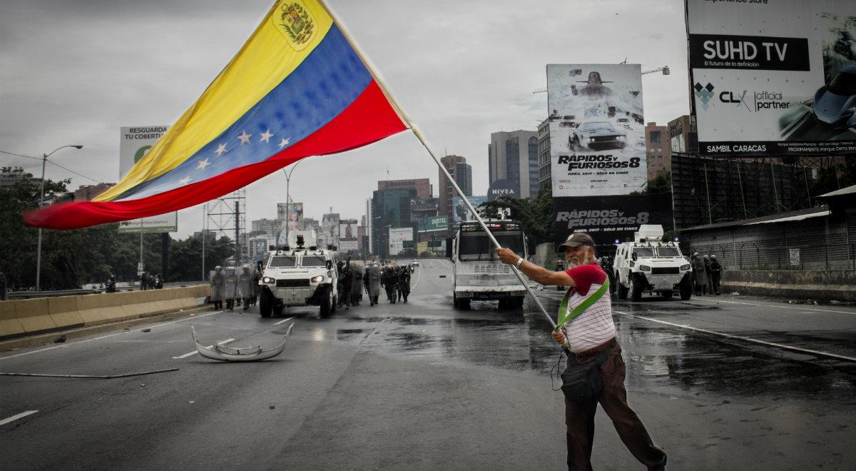 Praktyka rozstrzelania przestępców bez sądu polityką państwową Wenezueli. Zobacz nowy raport