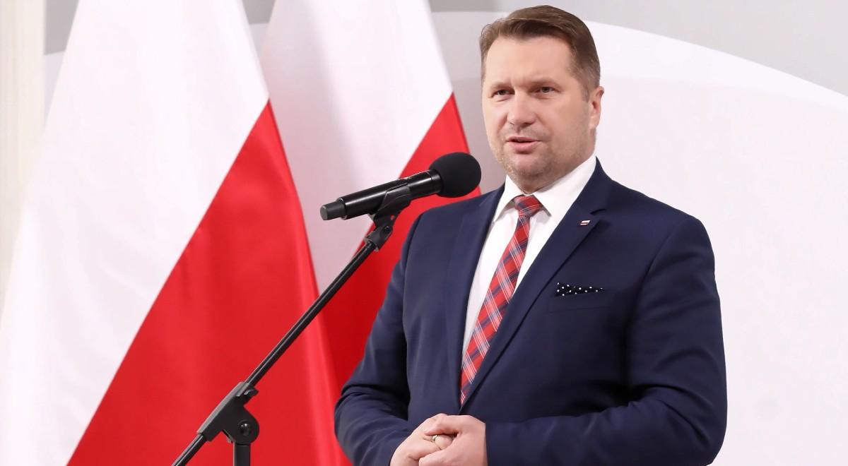 Szef MEiN: Kościół w Polsce podlega brutalnemu atakowi i musimy go bronić 