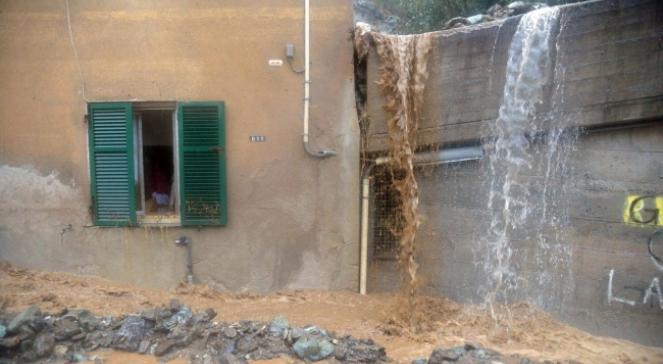 Włochy: woda zalewa Mediolan i Genuę. Nieprzejezdne autostrady 