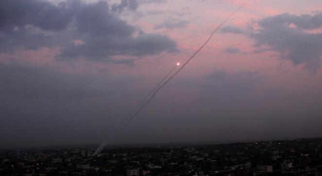 Kolejne rakiety lecą na Tel-Awiw. "Iron Dome" niezawodne