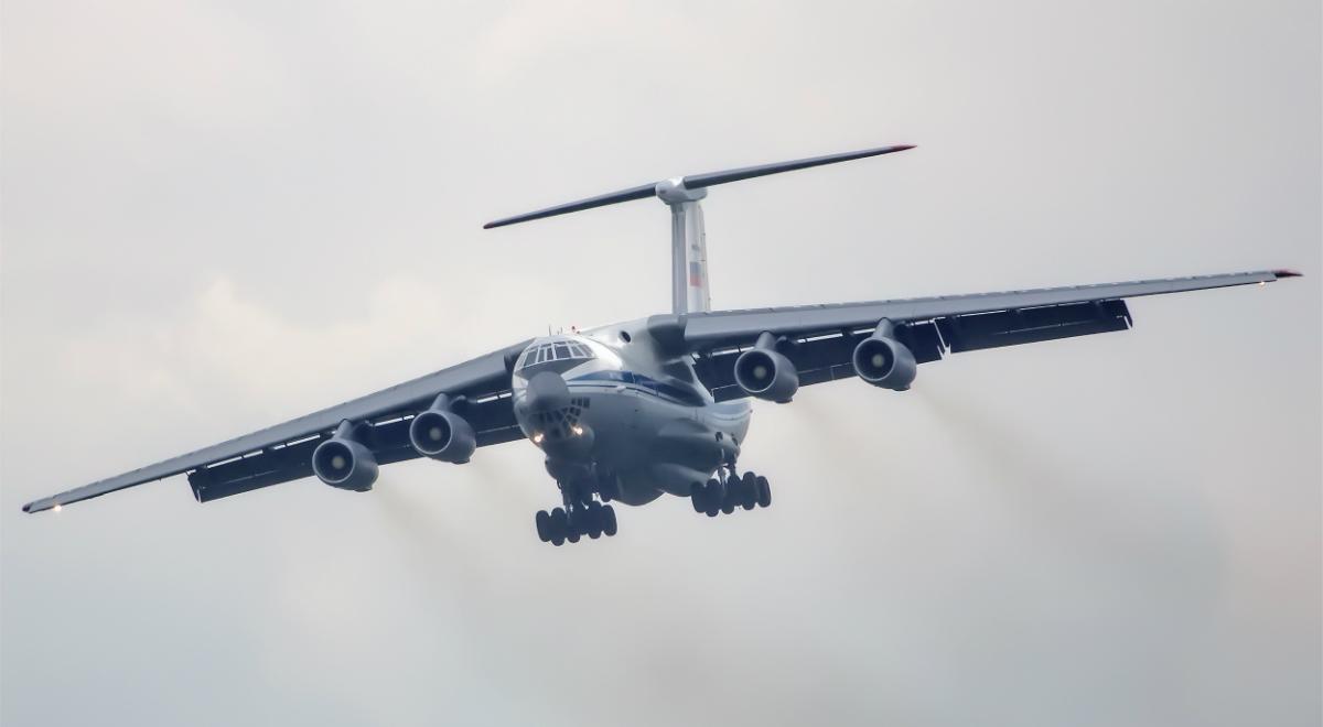 W Rosji rozbił się samolot wojskowy z ponad 70 osobami. Ukraińcy wstrzymują się z komentarzem