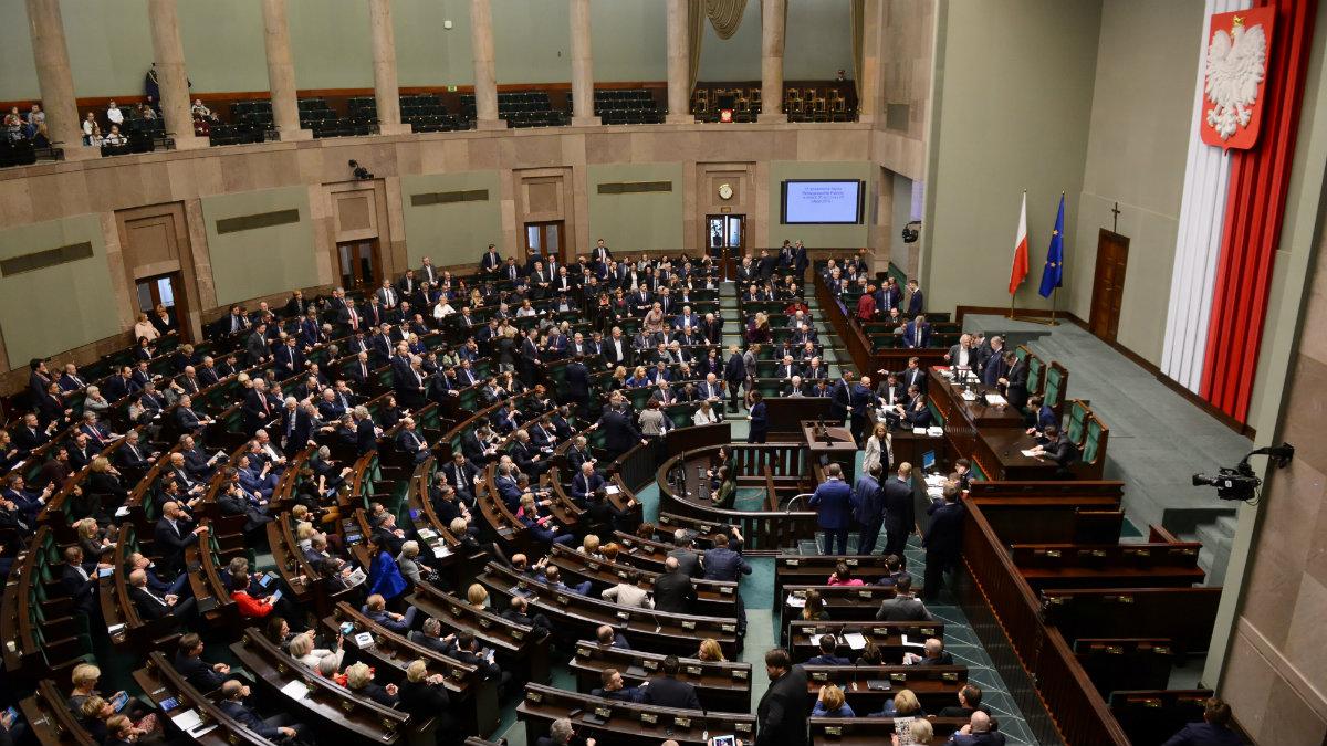 Sejm: rozpoczęło się pierwsze czytanie projektu "Mama 4 plus" o tzw. matczynych emeryturach