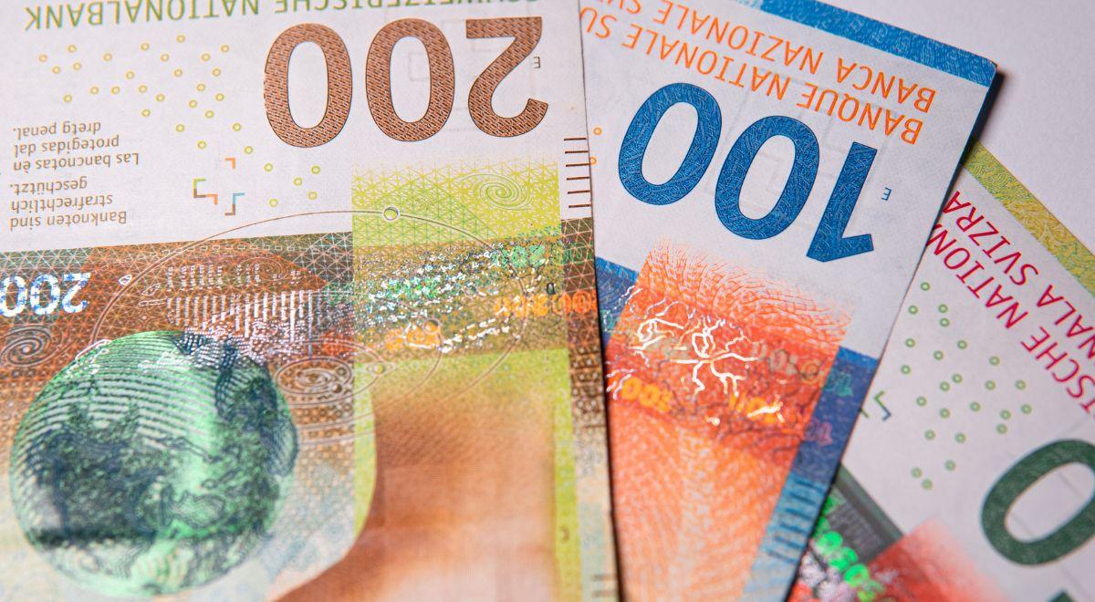 Kredyty we frankach szwajcarskich. Od początku roku bardzo wzrosła liczba spraw w sądzie