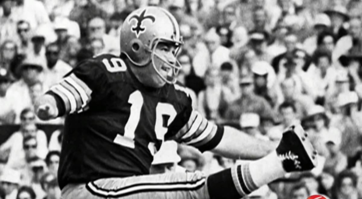NFL: legendarny kopacz przegrał walkę z koronawirusem. Tom Dempsey zmarł w wieku 73 lat 