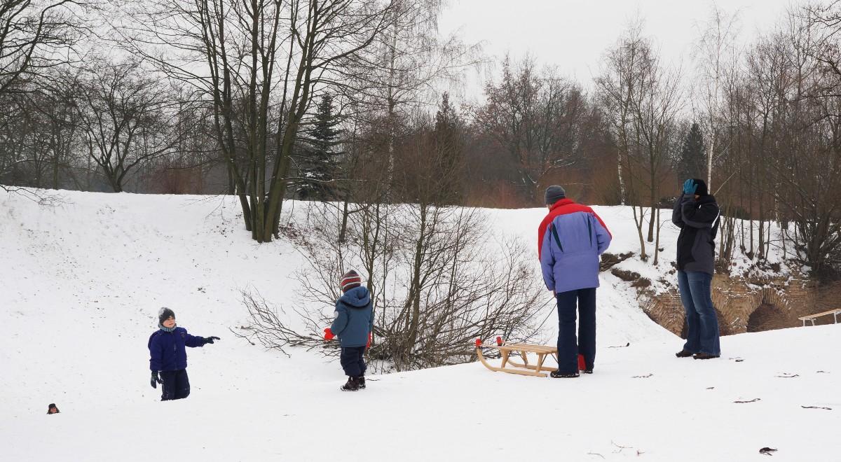 Uczniowie z pięciu województw rozpoczynają ferie zimowe
