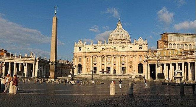 Papież reformuje Kościół. Tajna narada w Watykanie
