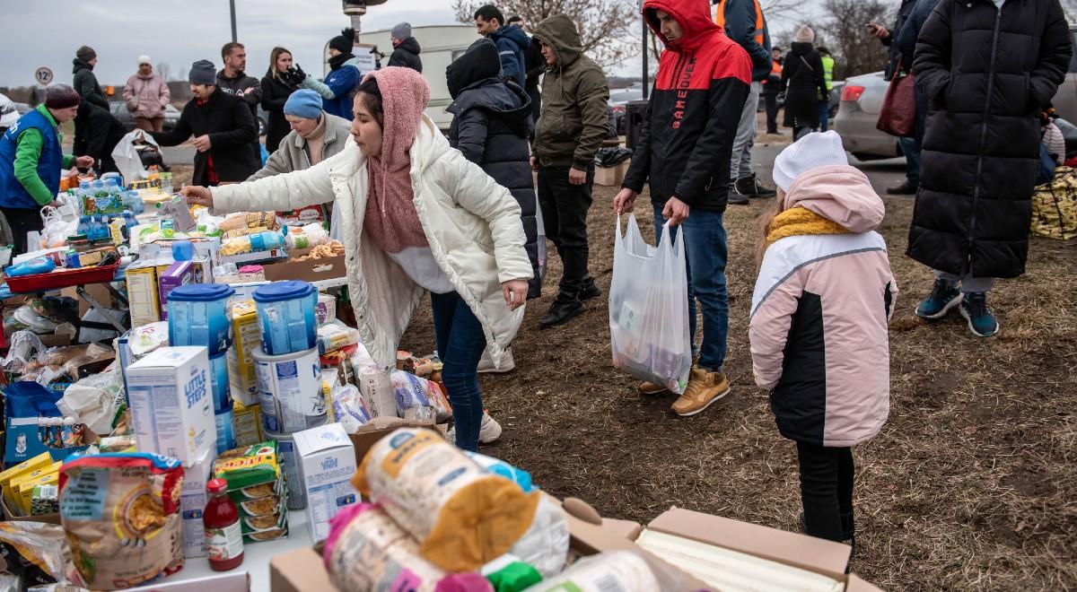 Pomoc uchodźcom z Ukrainy. Co jest, a czego brakuje na granicy? Byliśmy na przejściu w Zosinie