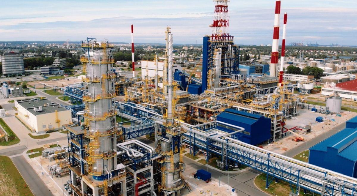 Większe możliwości przerobu ropy w rafinerii w Gdańsku. Terminal na Martwej Wiśle na półmetku prac