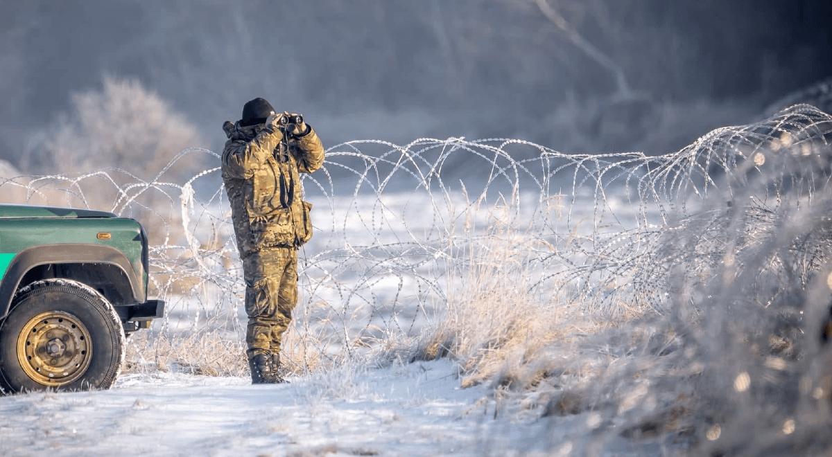Niespokojna doba na granicy. Kolejne próby migrantów i hybrydowe ataki białoruskich służb