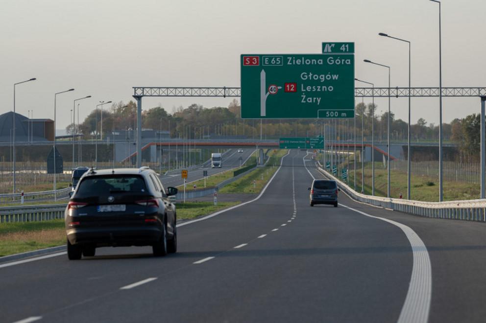 20 mld zł to koszt budowy około 435 km obwodnic, dróg ekspresowych i autostrad