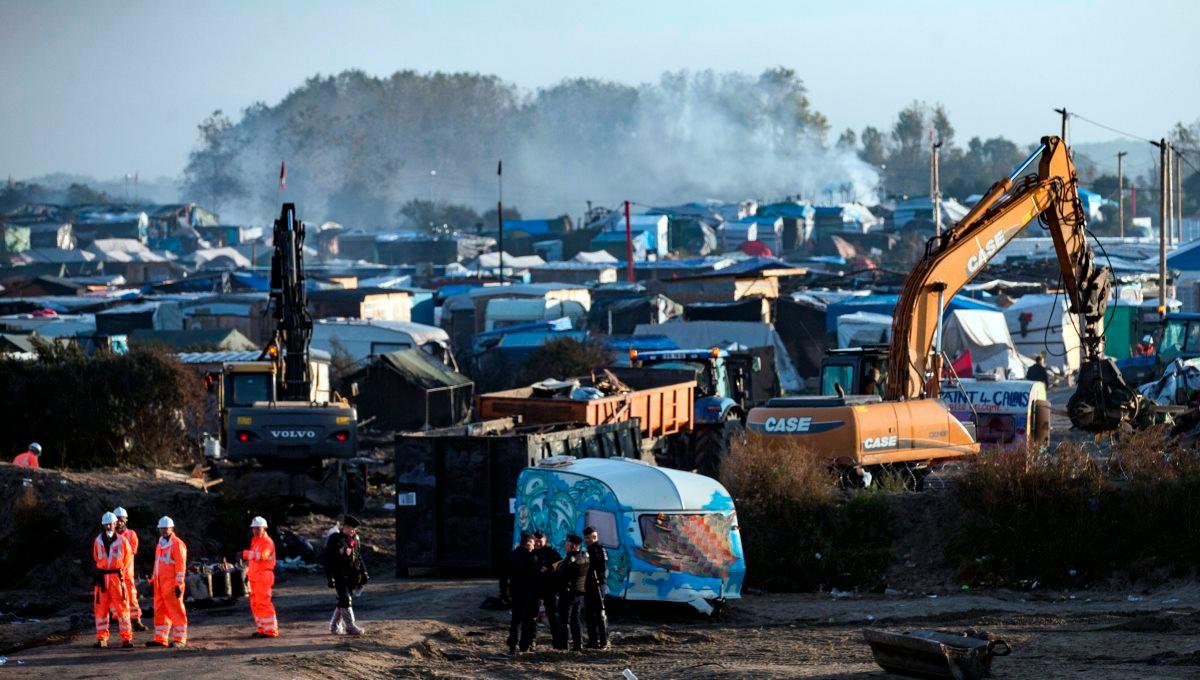 Francja: rozpoczęły się prace porządkowe w "dżungli" w Calais
