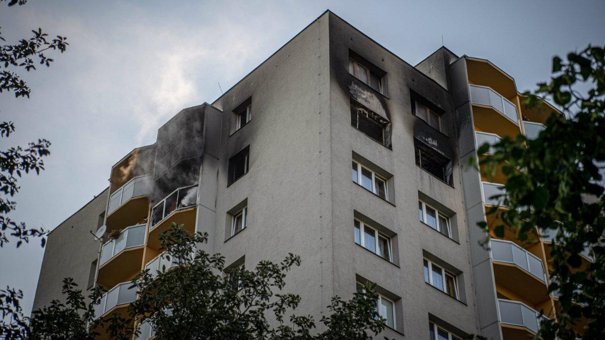 Jedenaście ofiar śmiertelnych pożaru wieżowca w Czechach. Ludzie wyskakiwali z okien