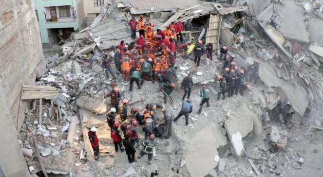 Turcja: wzrosła liczba ofiar tragicznego trzęsienia ziemi