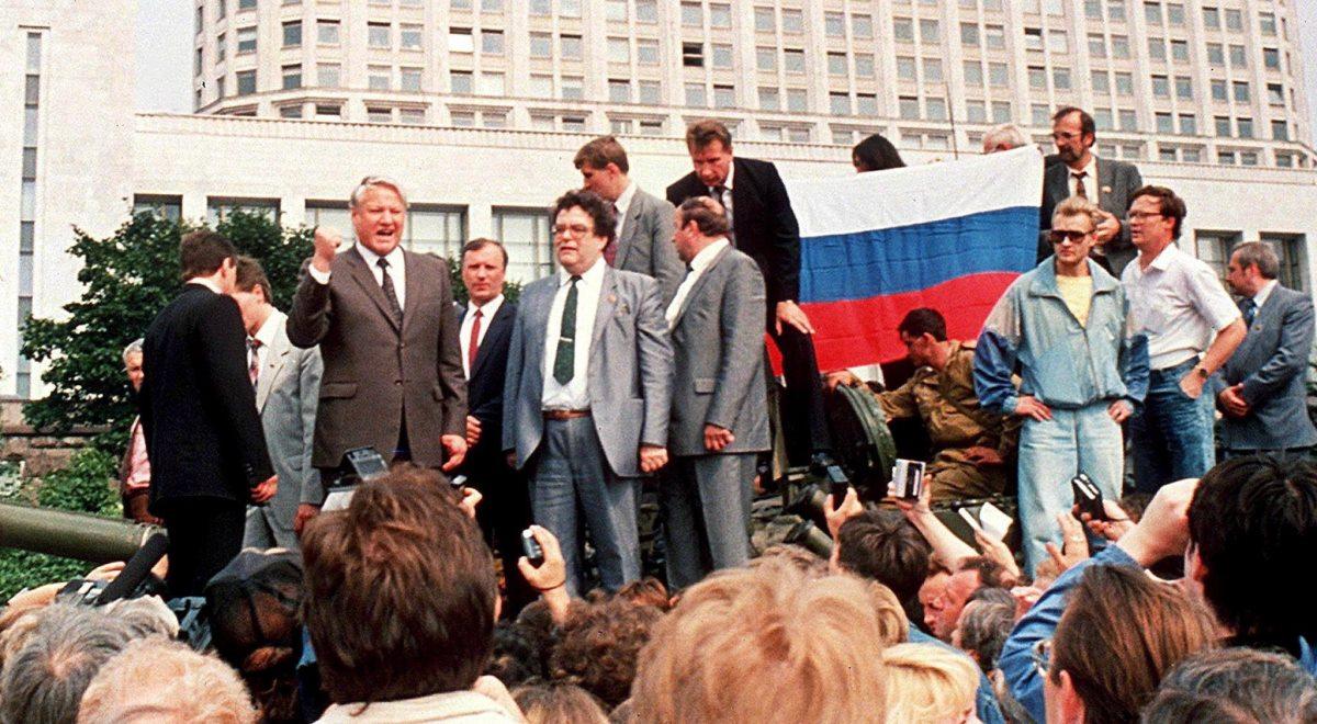 A Rosjanie wciąż tęsknią. 25 lat od puczu, który pogrzebał ZSRR
