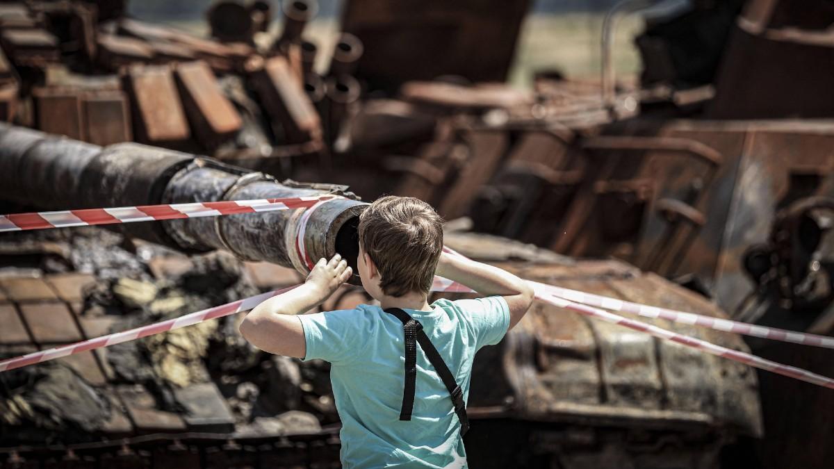 Propagandowa machina Rosji w Mariupolu. Dzieci zmuszane są do występów 