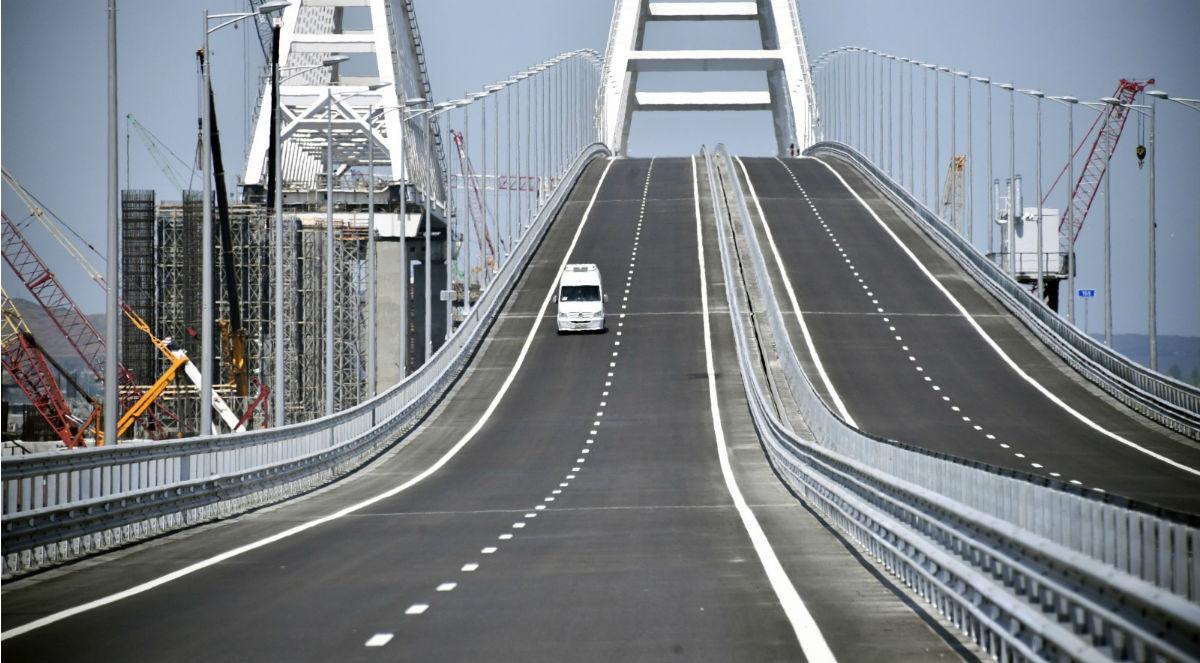 Rosja uruchomiła most na zaanektowany Krym, Władimir Putin za kierownicą ciężarówki