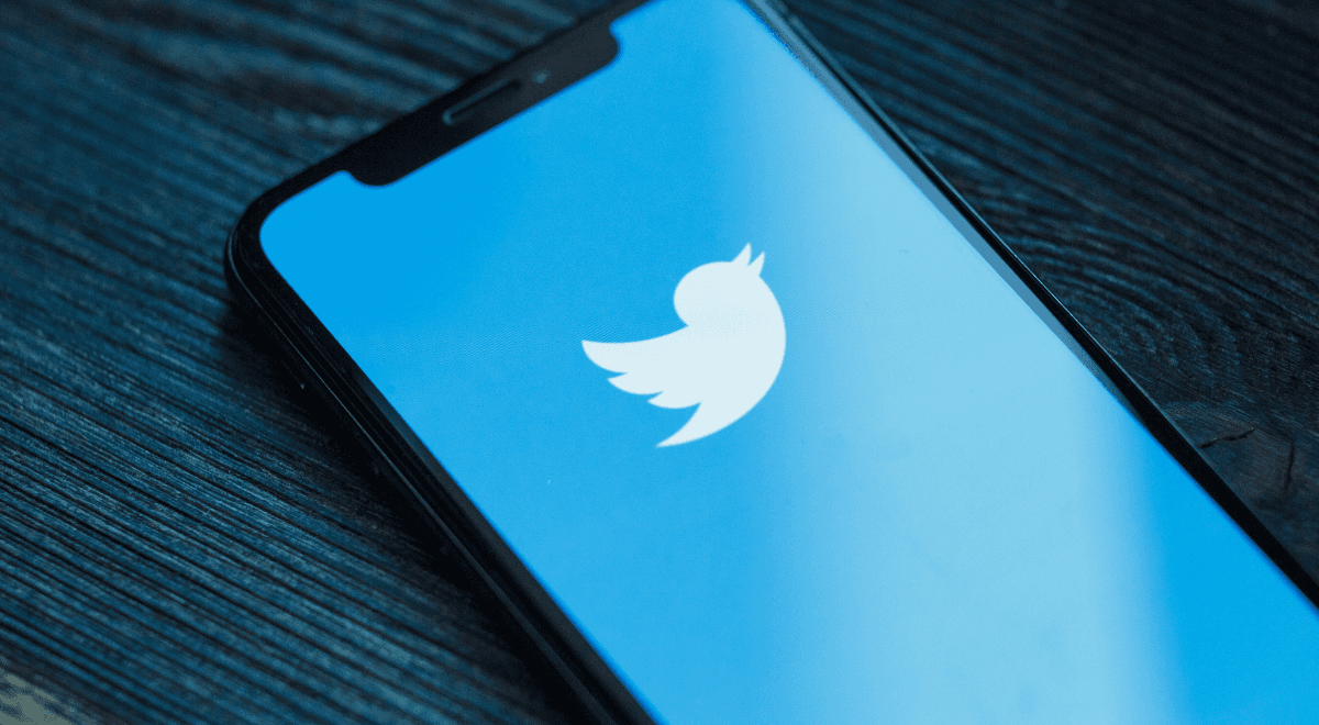 Rosja przedłuża "spowalnianie" Twittera. Inne serwisy także zagrożone 