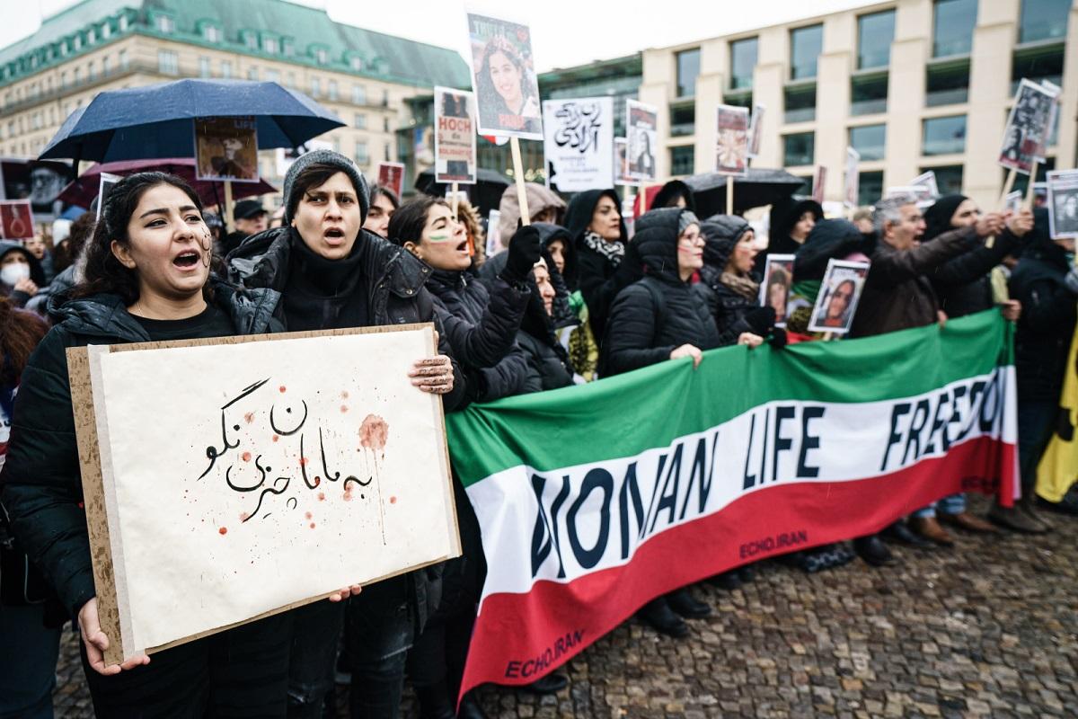 Kolejne egzekucje w Iranie. "Reżim, który zabija młodych, by zastraszyć społeczeństwo, nie ma przyszłości"