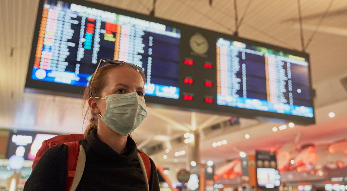 Koronawirus uderzył w pasażerski ruch lotniczy: w 2020 r. o 60 procent mniej pasażerów