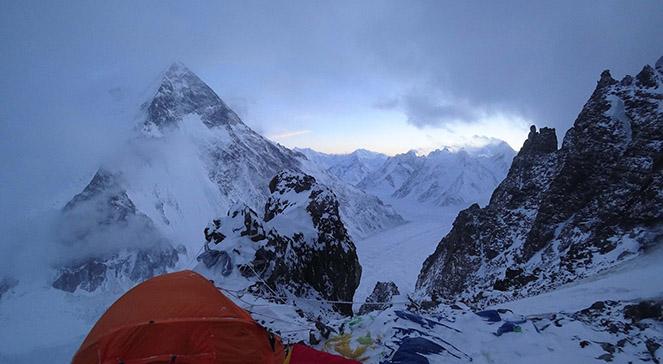 Koniec narodowej wyprawy na K2. "Priorytetem bezpieczeństwo"