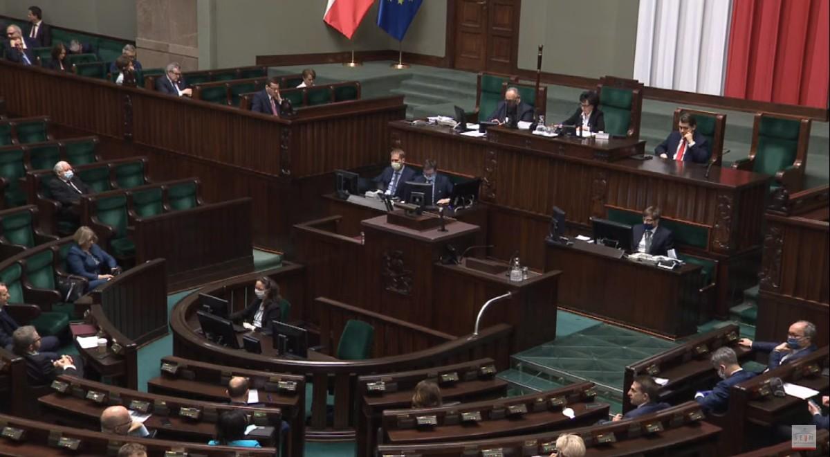 Sejm przyjął ustawę o powszechnym głosowaniu korespondencyjnym