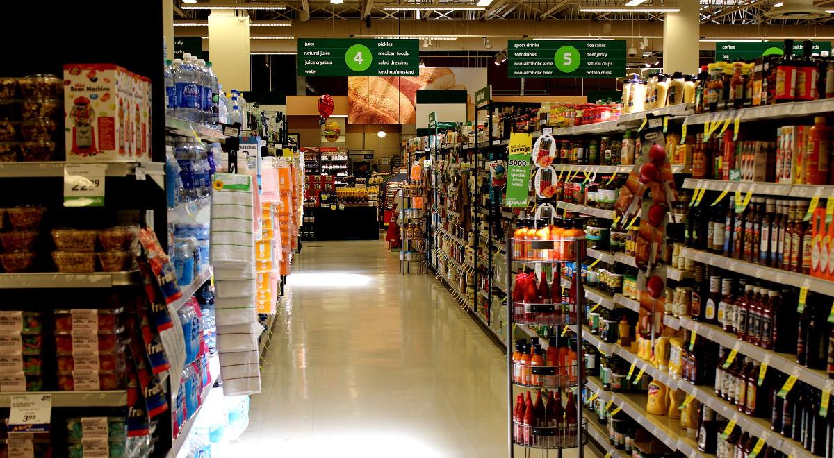 Raport: w dyskontach Polacy kupują ponad jedną czwartą żywności