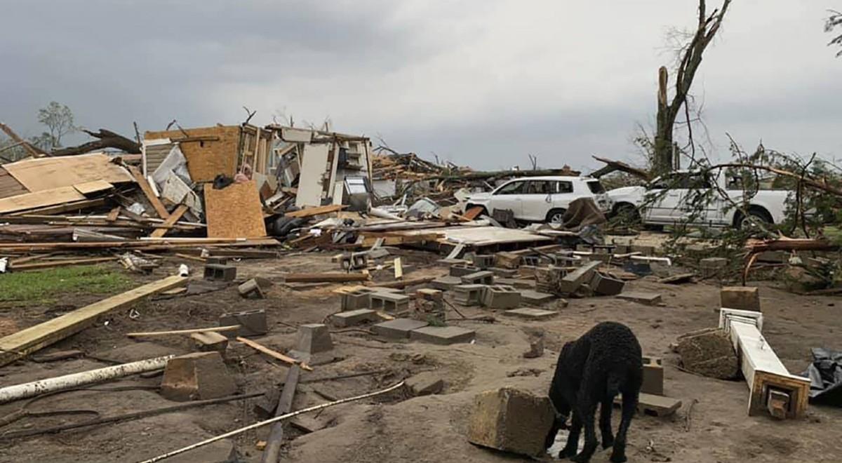 USA: kilkanaście ofiar śmiertelnych burz i tornad
