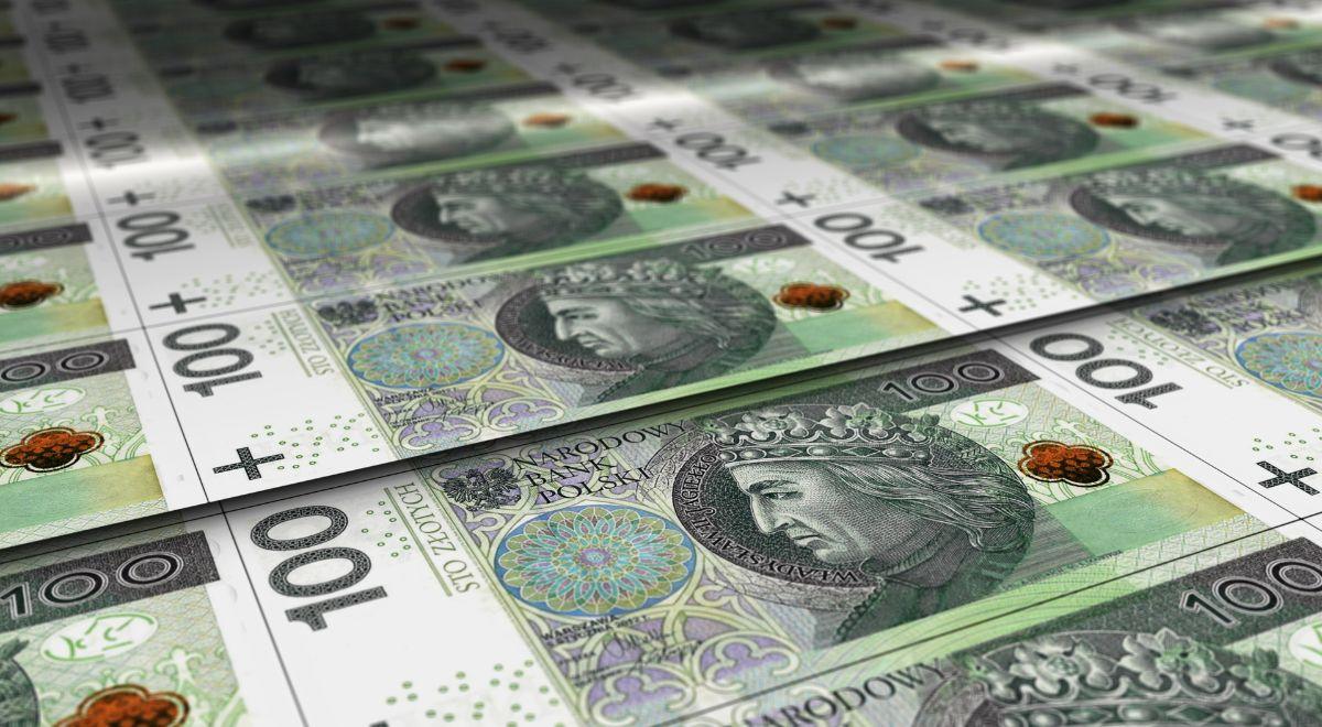 Podwyższenie kwoty wolnej od podatku do 60 tys. zł. MF oszacowało, o ile obniżyłoby to wpływy budżetu