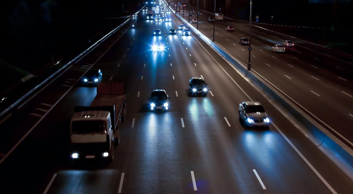 Darmowe badania świateł w samochodach. Rusza specjalna akcja policyjnej drogówki