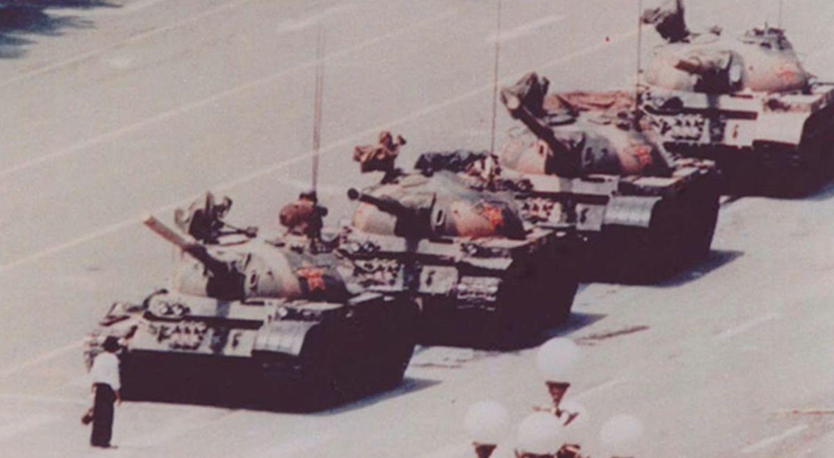 Czuwali w rocznicę masakry na placu Tiananmen. Teraz trafią do więzienia