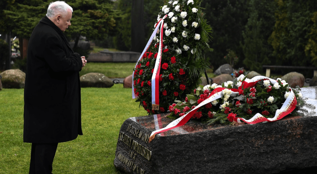 42. rocznica wprowadzenia stanu wojennego. Jarosław Kaczyński złożył kwiaty na grobie ks. Jerzego Popiełuszki
