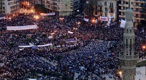Tłumy demonstrują w Egipcie. Rząd nie usunie ich z placu Tahrir siłą