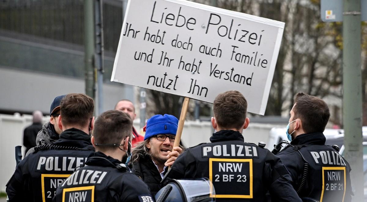 Niemcy zmieniają prawo, aby powstrzymać lockdownowy chaos
