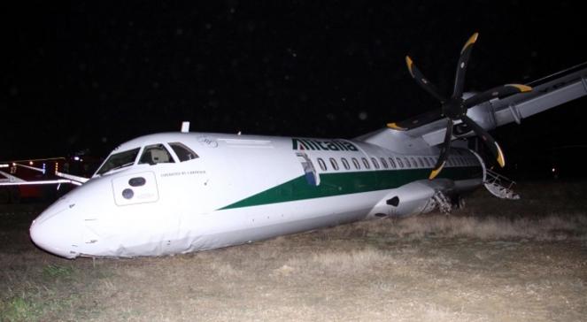 Wypadek samolotu w Rzymie: wylądował poza pasem, są ranni