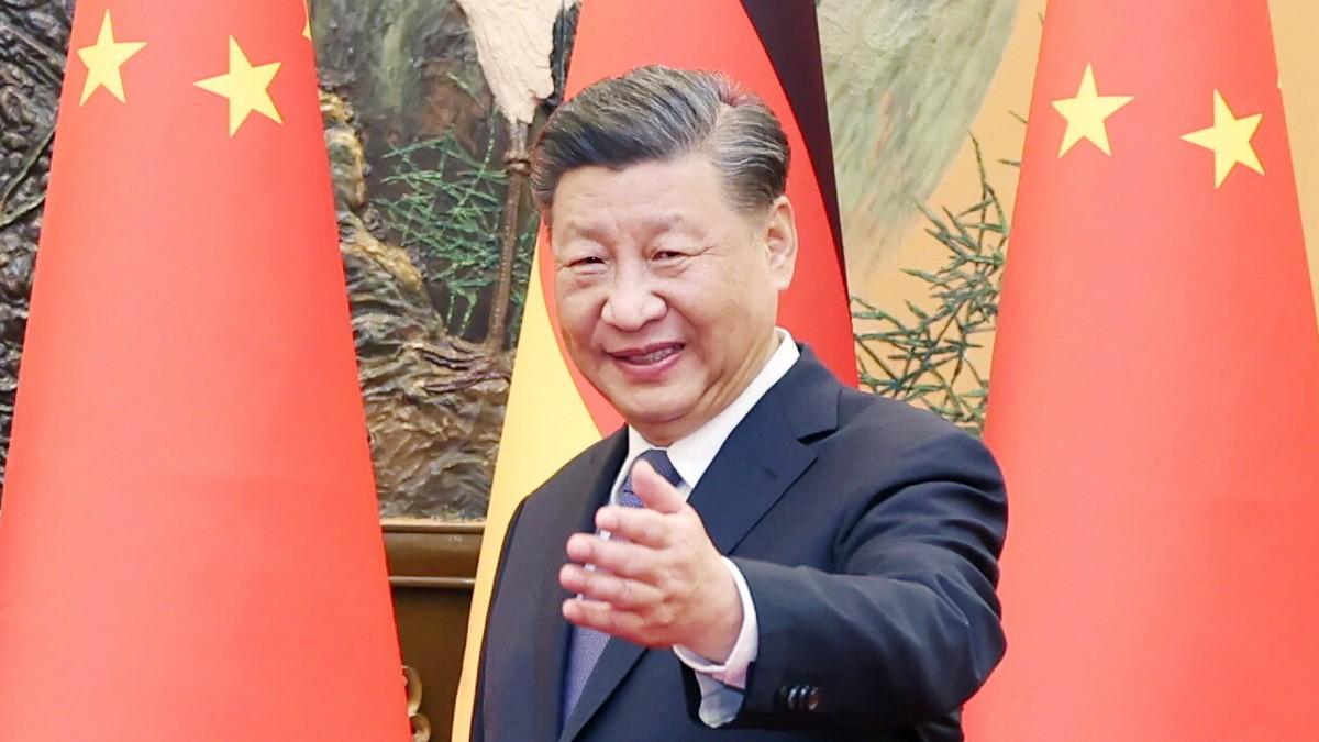 XI Jinping wzywa do pokojowego rozwiązania "kryzysu" na Ukrainie. Oświadczenie po spotkaniu z Scholzem