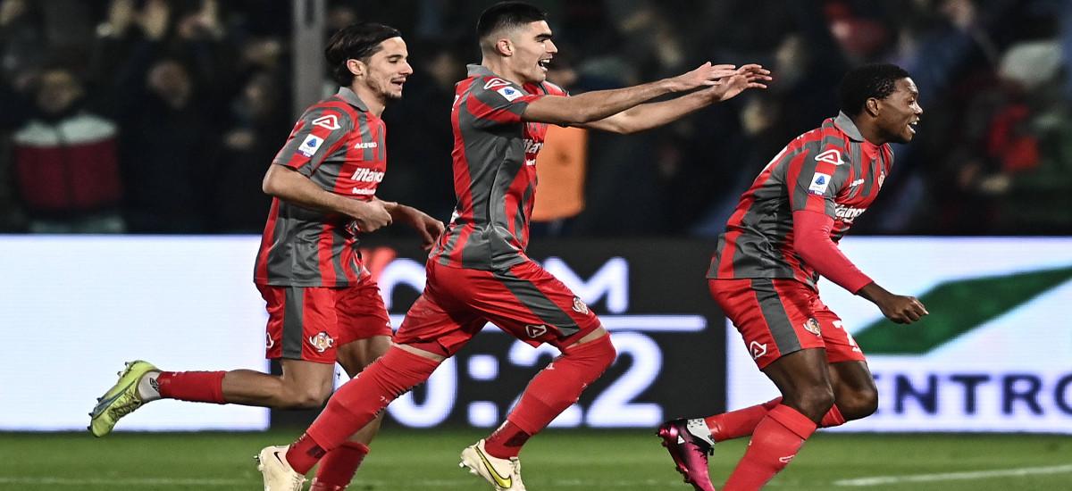 Puchar Włoch: AS Roma za burtą. Sensacyjna porażka drużyny Zalewskiego 