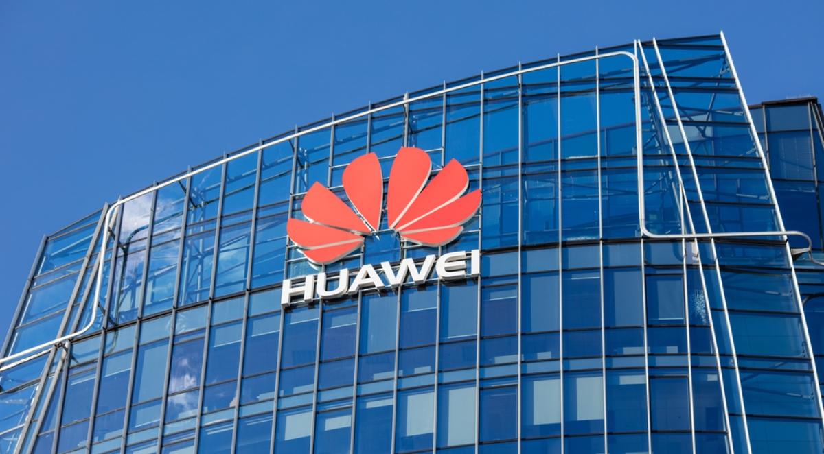 "WSJ": pracownicy Huawei pomagali rządom w Afryce szpiegować opozycję