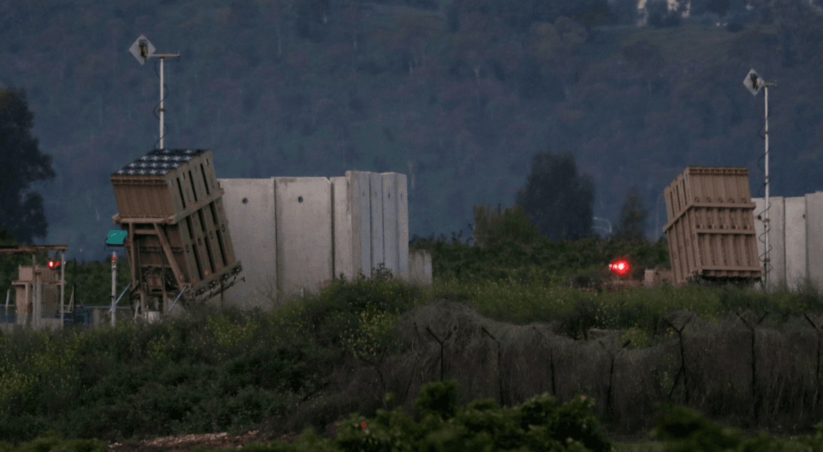 Izrael odpowiada na ataki rakietowe. Artyleria ostrzeliwuje terytorium Syrii