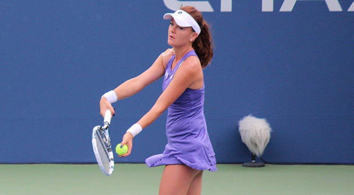 WTA Dubaj: Radwańska rozpoczyna turniej od zwycięstwa. Kolejną rywalką Catherine Bellis