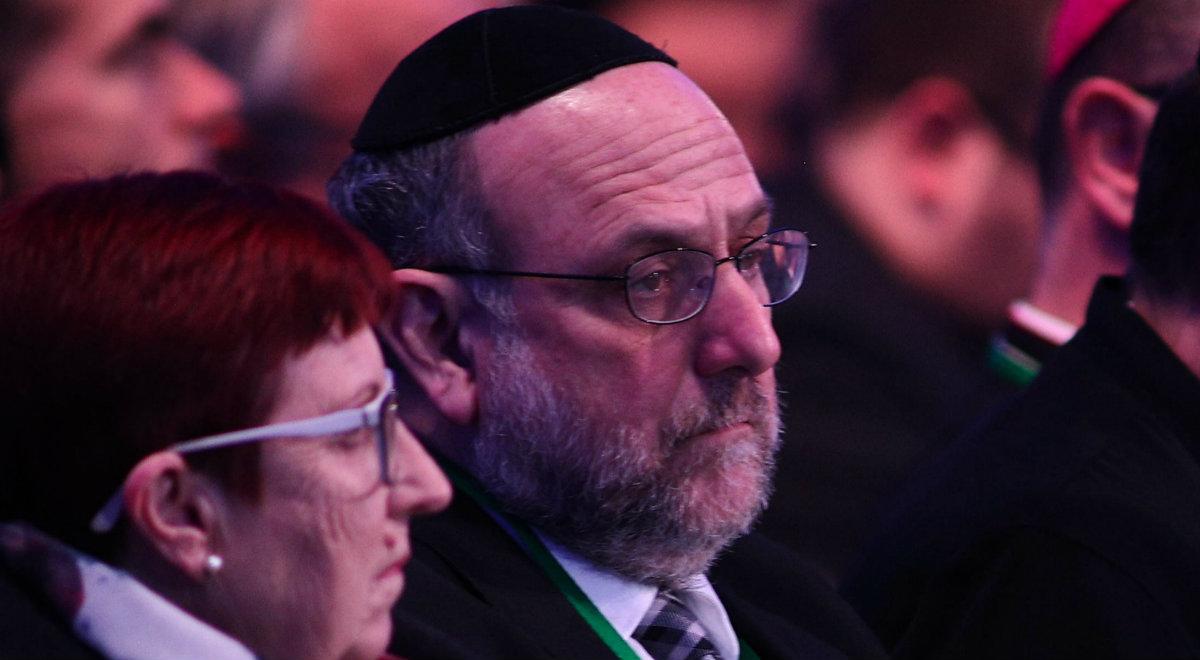 Naczelny rabin Polski: Żydzi, którzy noszą jarmułkę, nie są tutaj atakowani jak w Berlinie czy Paryżu