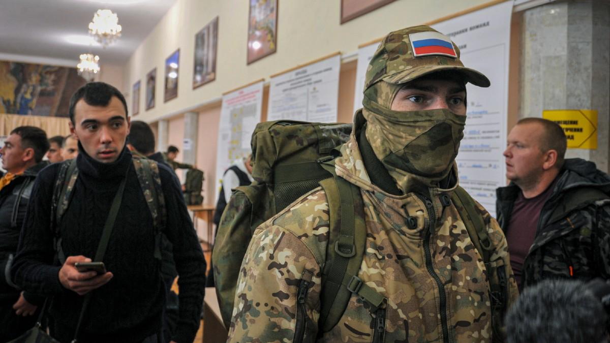 Mobilizacja w Rosji. Ludzie nieprzygotowani do walki trafili już do jednostek na terenie Ukrainy