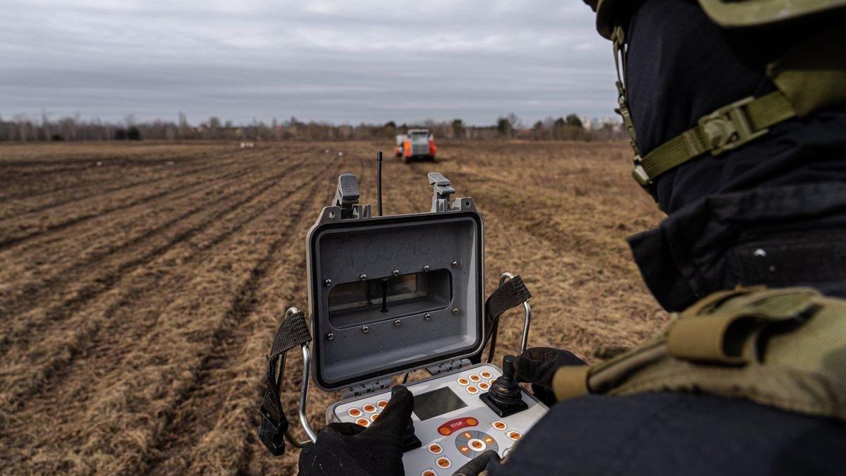 Dowódca polskiej policyjnej grupy saperskiej na Ukrainie: usunęliśmy ok. 2 tys. urządzeń wybuchowych