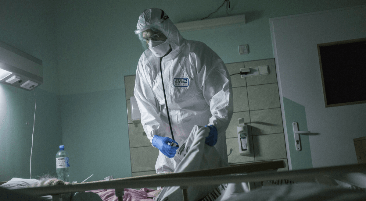 Koronawirus zbiera śmiertelne żniwo wśród personelu medycznego. Niepokojące dane