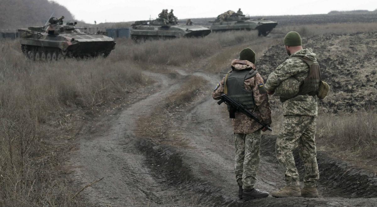 Rosyjski dziennik: od podpisania porozumień pokojowych w zeszłym roku sytuacja w Donbasie nigdy nie była tak wybuchowa