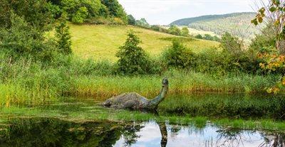 Potwór z Loch Ness i inne teorie spiskowe. Dlaczego w nie wierzymy?
