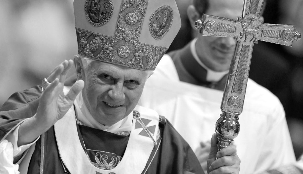 Abp Gądecki o Benedykcie XVI: jeden z najwybitniejszych następców św. Piotra ostatnich stuleci
